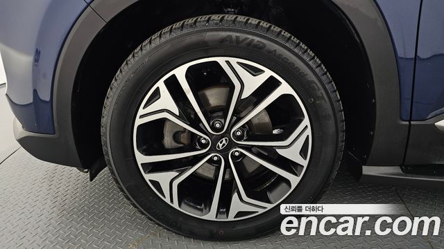 Hyundai Santafe 2019 — photo 5