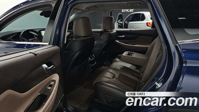 Hyundai Santafe 2019 — photo 18