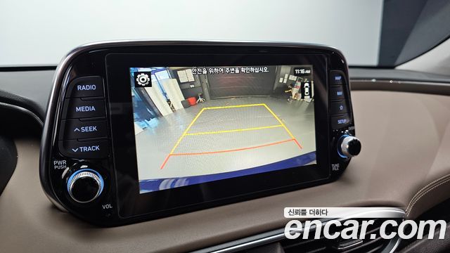 Hyundai Santafe 2019 — photo 21