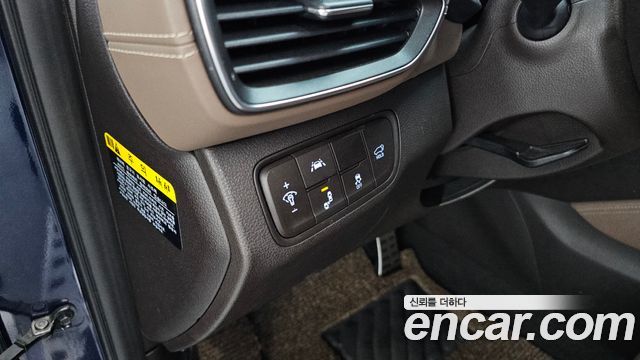 Hyundai Santafe 2019 — photo 23