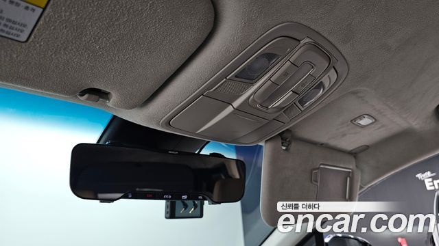 Hyundai Santafe 2019 — photo 25