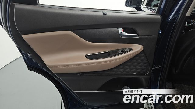 Hyundai Santafe 2019 — photo 15