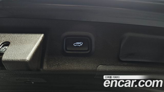 Hyundai Santafe 2019 — photo 27