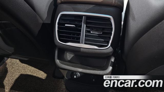 Hyundai Santafe 2019 — photo 30