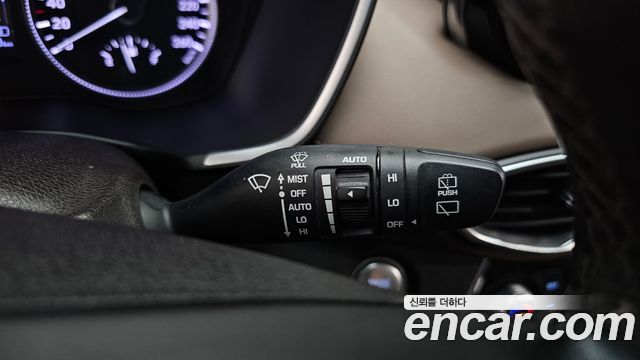 Hyundai Santafe 2019 — photo 33
