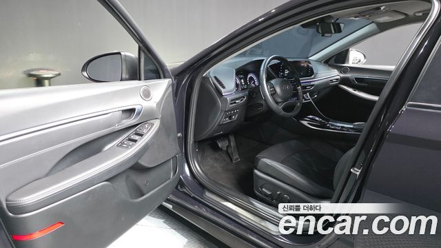 Hyundai Sonata 2023 — photo 13