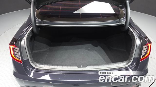Hyundai Sonata 2023 — photo 26
