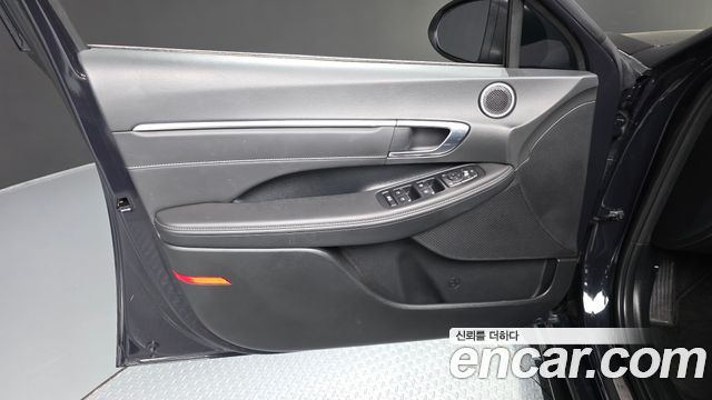Hyundai Sonata 2023 — photo 14