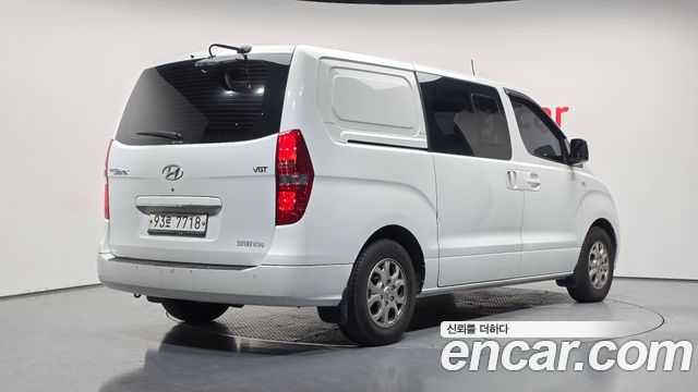 Hyundai Starex 2016 — photo 2