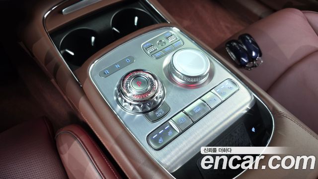 Genesis G90 2023 — photo 12