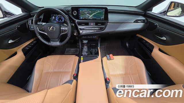 Lexus ES 2023 — photo 10