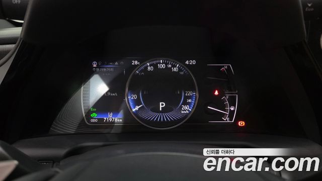 Lexus ES 2023 — photo 11