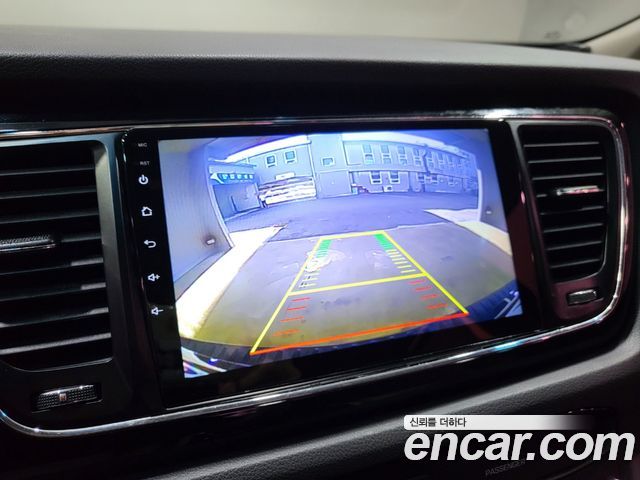 Kia Canival 2017 — photo 12