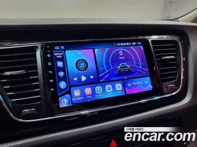 Kia Canival 2017 — photo 13