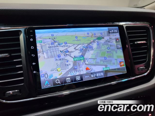 Kia Canival 2017 — photo 14