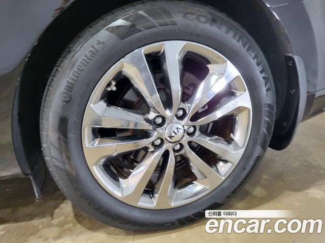 Kia Canival 2017 — photo 19