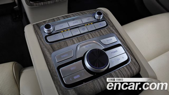 Kia K9 2022 — photo 25