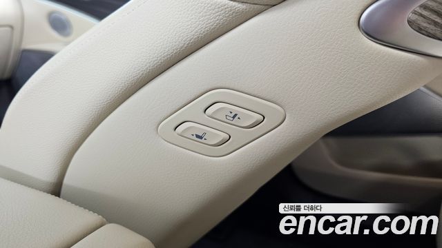 Kia K9 2022 — photo 35