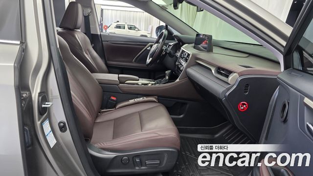 Lexus RX 2021 — photo 11
