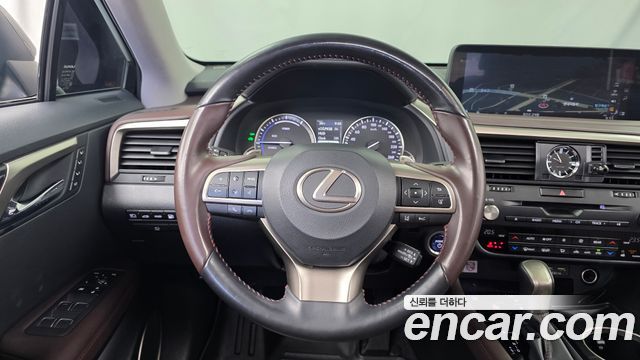 Lexus RX 2021 — photo 13
