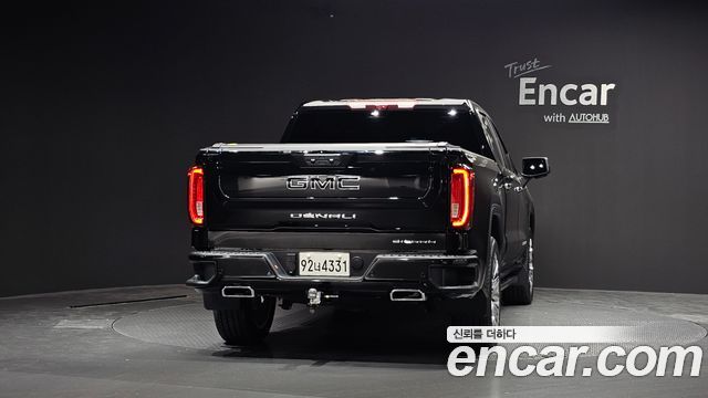 GMC Sierra 2025 — photo 4