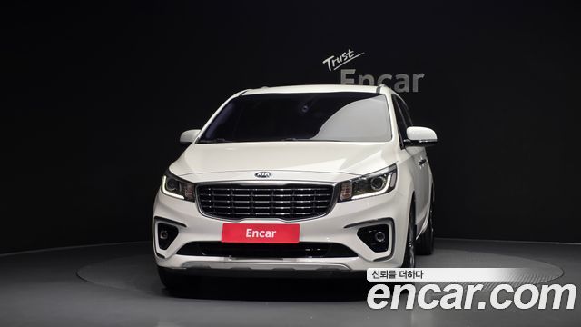 Kia Canival 2019 — photo 3