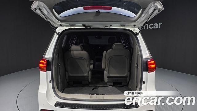 Kia Canival 2019 — photo 26