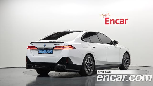 BMW i5 2024 — photo 2