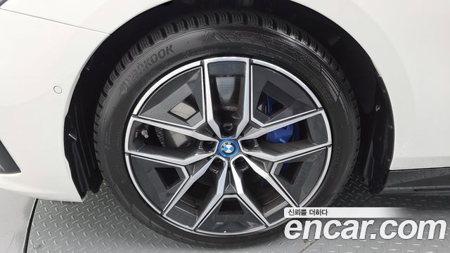 BMW i5 2024 — photo 5
