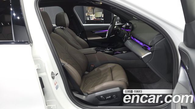 BMW i5 2024 — photo 17