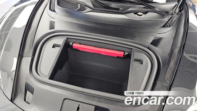 Porsche Taycan 2025 — photo 6
