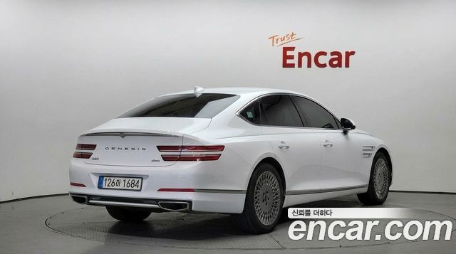 Genesis G80 2022 — photo 2