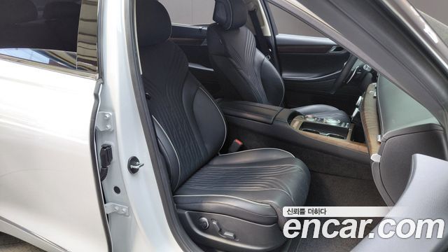 Genesis G80 2022 — photo 16