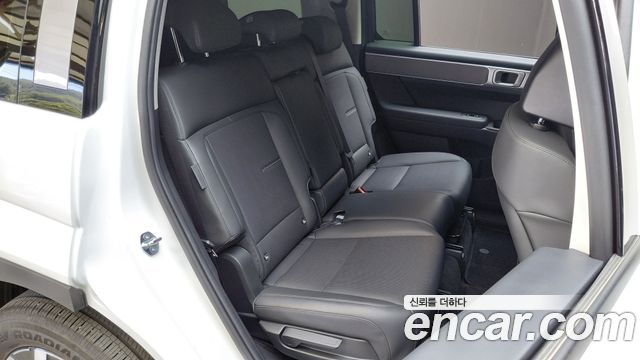 Hyundai Santafe 2024 — photo 17
