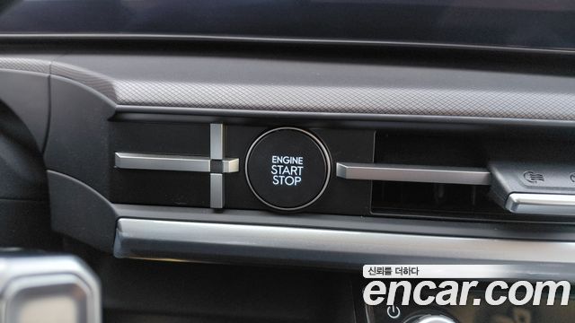 Hyundai Santafe 2024 — photo 30