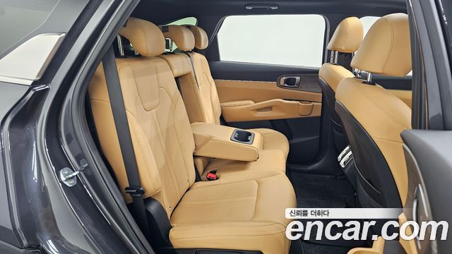 Kia Sorento 2022 — photo 18