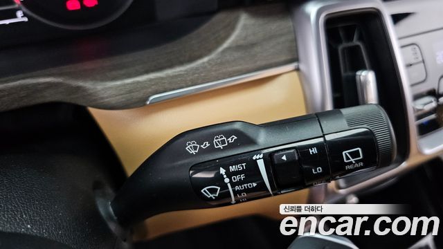 Kia Sorento 2022 — photo 28