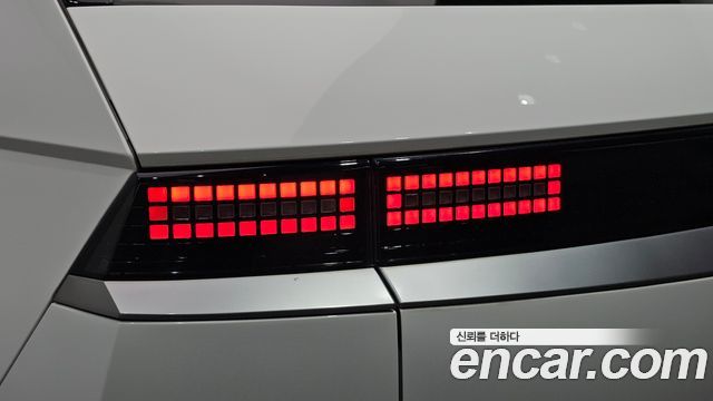 Hyundai Ioniq5 2022 — photo 9