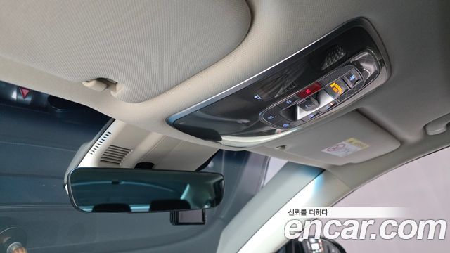 Genesis G80 2022 — photo 24