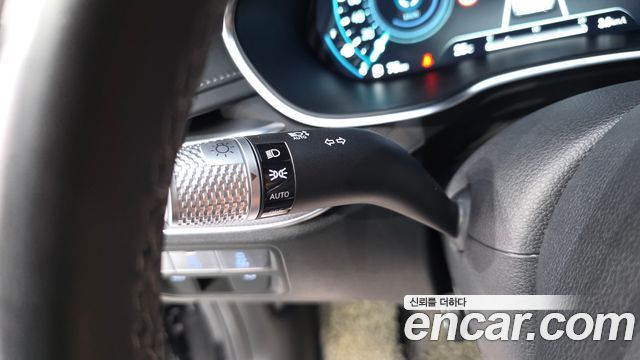 Genesis G80 2022 — photo 26