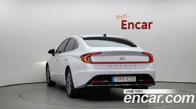 Hyundai Sonata 2022 — photo 4