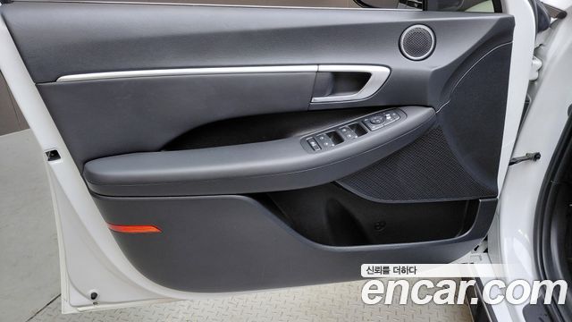 Hyundai Sonata 2022 — photo 14