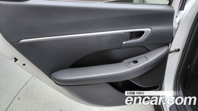 Hyundai Sonata 2022 — photo 15