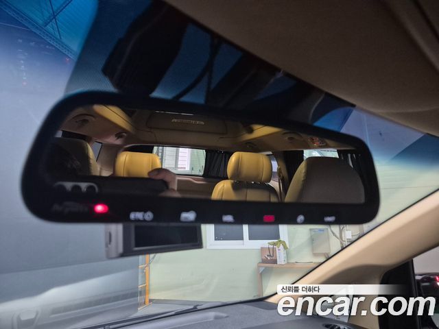 Kia Canival 2016 — photo 18