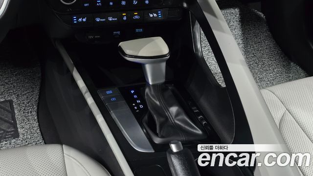 Hyundai AVANTE 2023 — photo 9