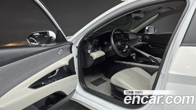Hyundai AVANTE 2023 — photo 10