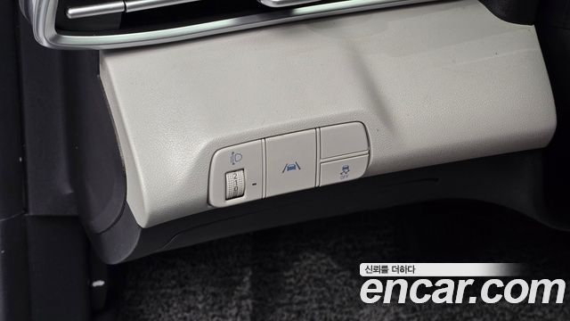 Hyundai AVANTE 2023 — photo 14