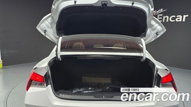 Hyundai AVANTE 2023 — photo 20