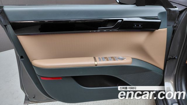 Hyundai Grandeur 2023 — photo 14