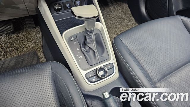Hyundai Venue 2021 — photo 9